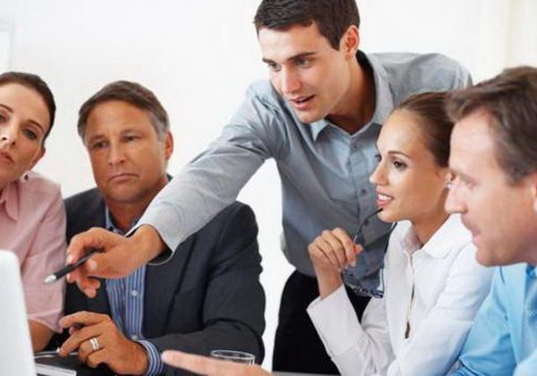 Sr Bized Teamwork Web 600x420, Futurepeople